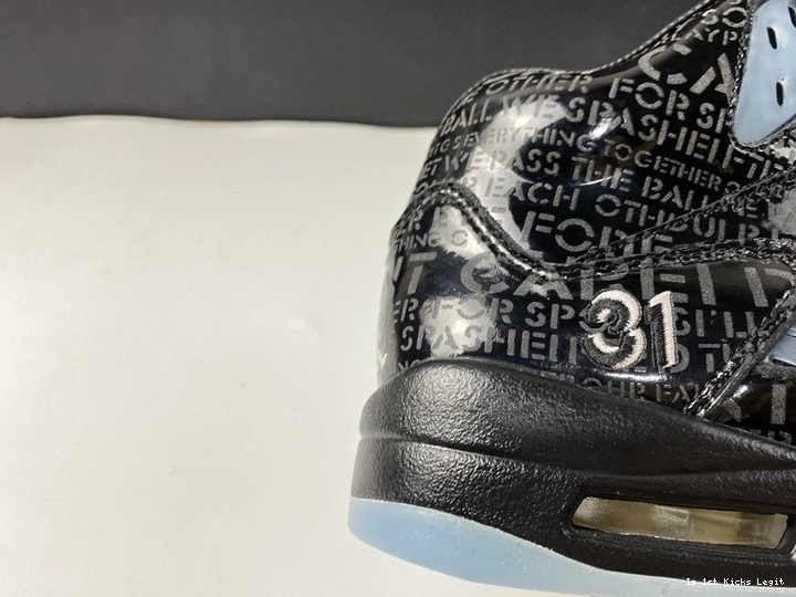 Doernbecher 633068-010 5 - Retro Jordan 0303